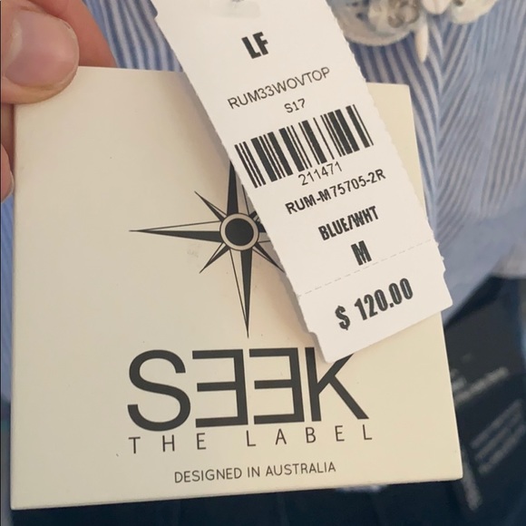 LF Seek The Label Laced Cold Shoulder Crop Top M - Picture 3 of 6